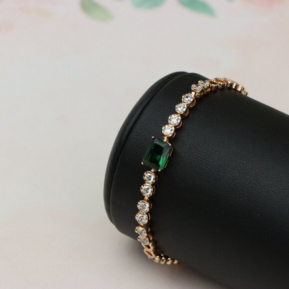 Rose Gold Bracelet with Emerald Green Center and Clear Crystals, XPBL0704 - Picture 10 of 12